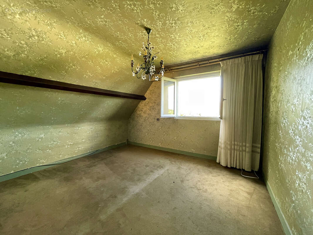 Maison à SAINT-OUEN-DU-TILLEUL