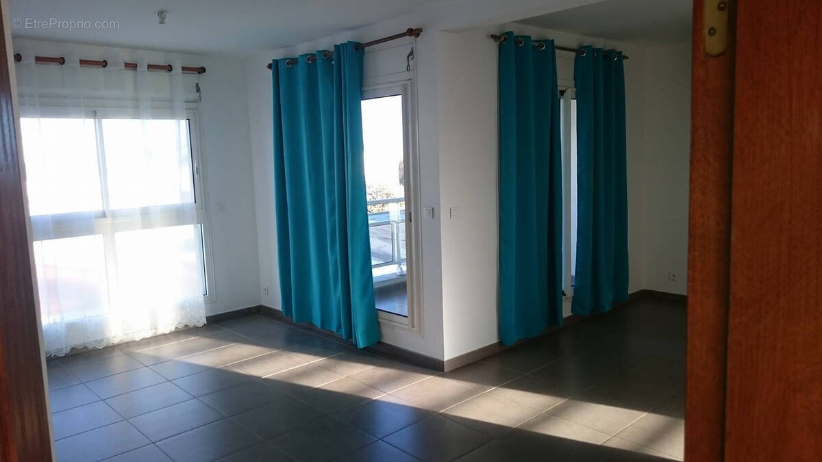 Appartement à SAINT-DENIS