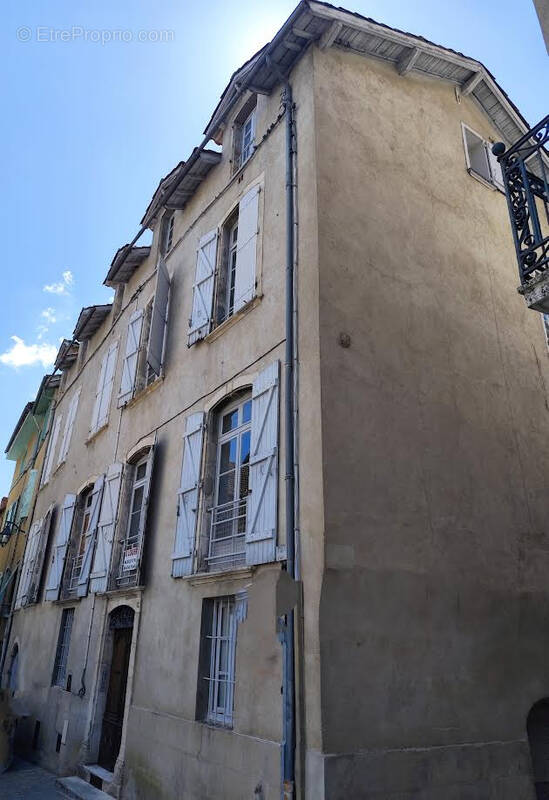 Maison à VILLEFRANCHE-DE-ROUERGUE