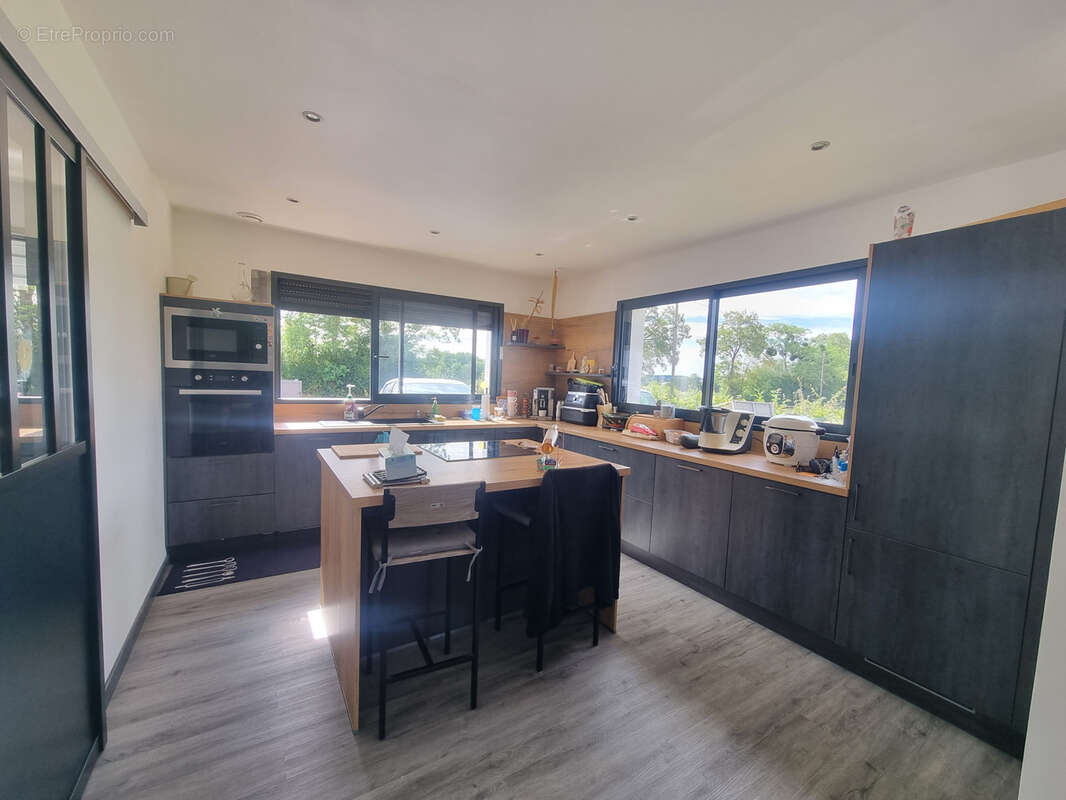 Maison à LE MELE-SUR-SARTHE