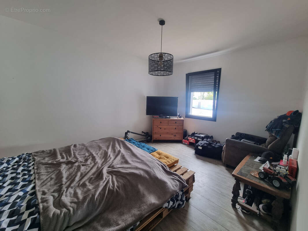 Maison à LE MELE-SUR-SARTHE