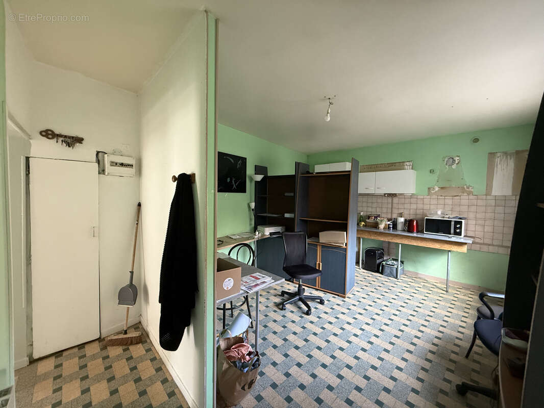 Maison à MOULINS-LE-CARBONNEL