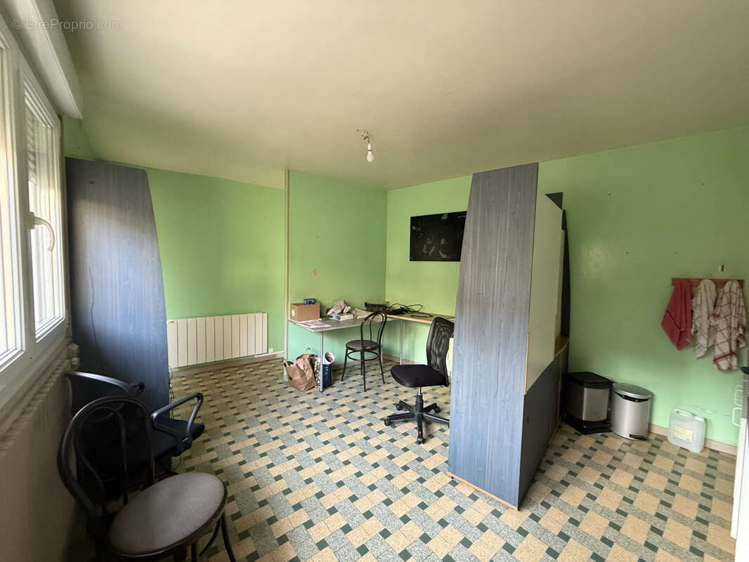 Maison à MOULINS-LE-CARBONNEL