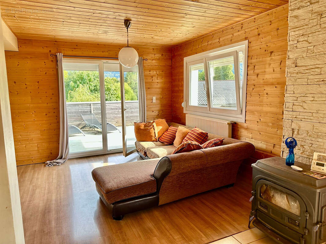 Maison à BAUME-LES-DAMES