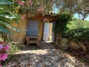 Maison à LA ROQUE-SUR-PERNES