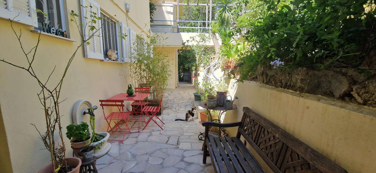 Appartement à LE CANNET