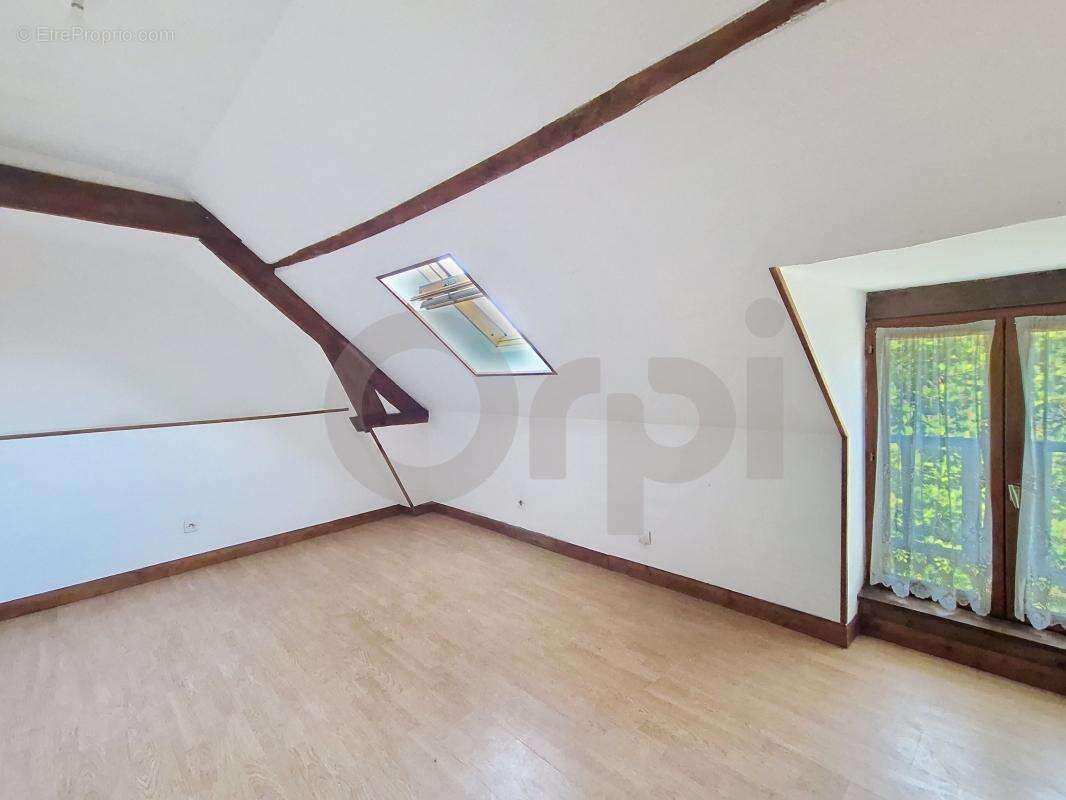 Maison à TERRASSON-LAVILLEDIEU