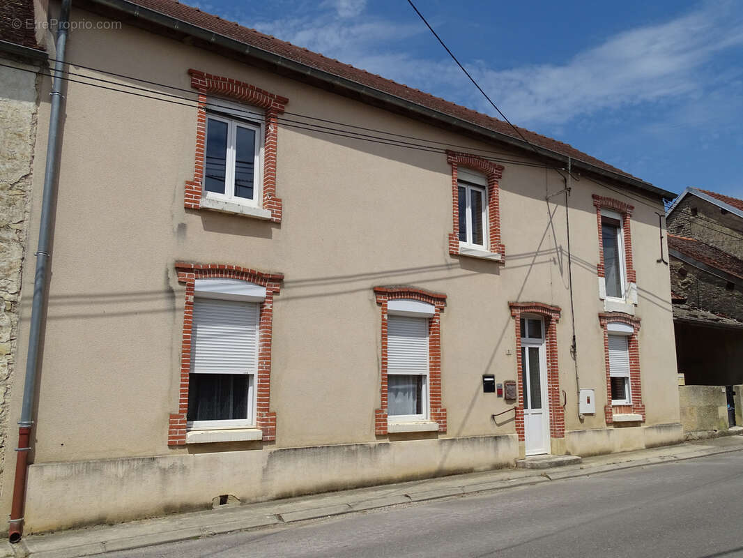 Maison à CHATILLON-SUR-SEINE