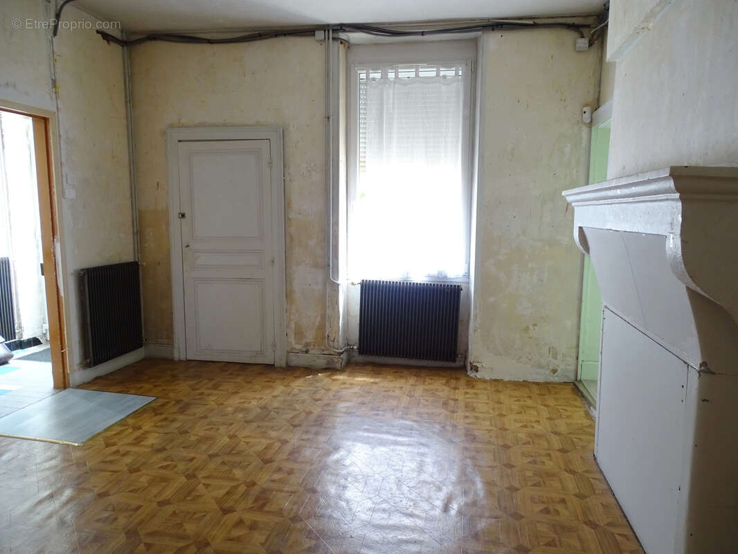 Maison à CHATILLON-SUR-SEINE