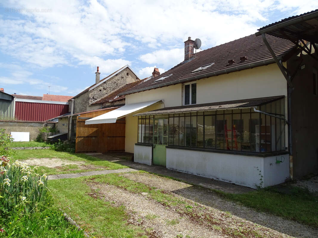 Maison à CHATILLON-SUR-SEINE
