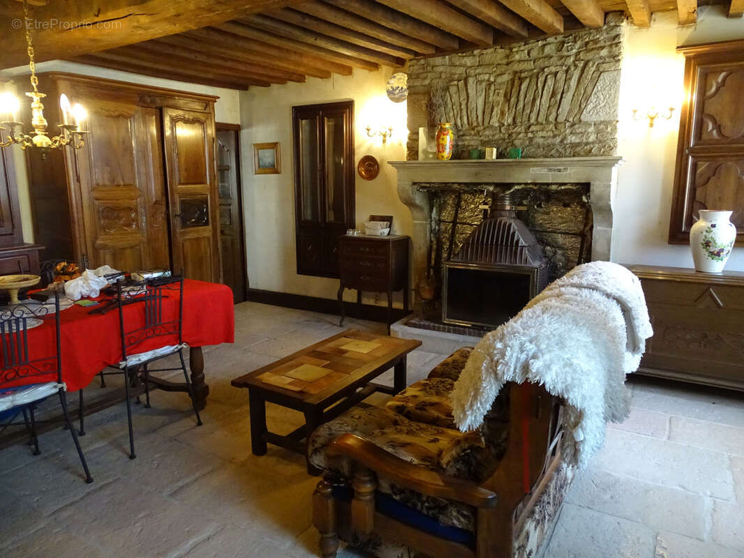 Maison à AMPILLY-LE-SEC