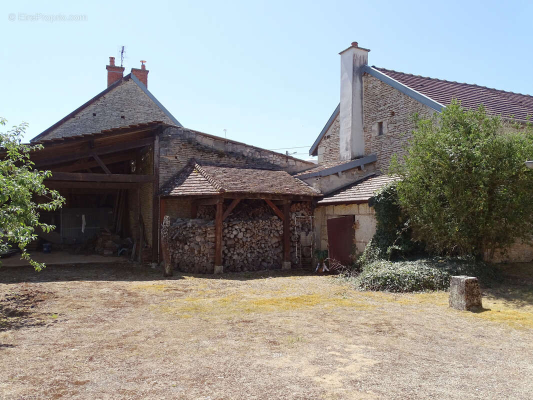 Maison à AMPILLY-LE-SEC