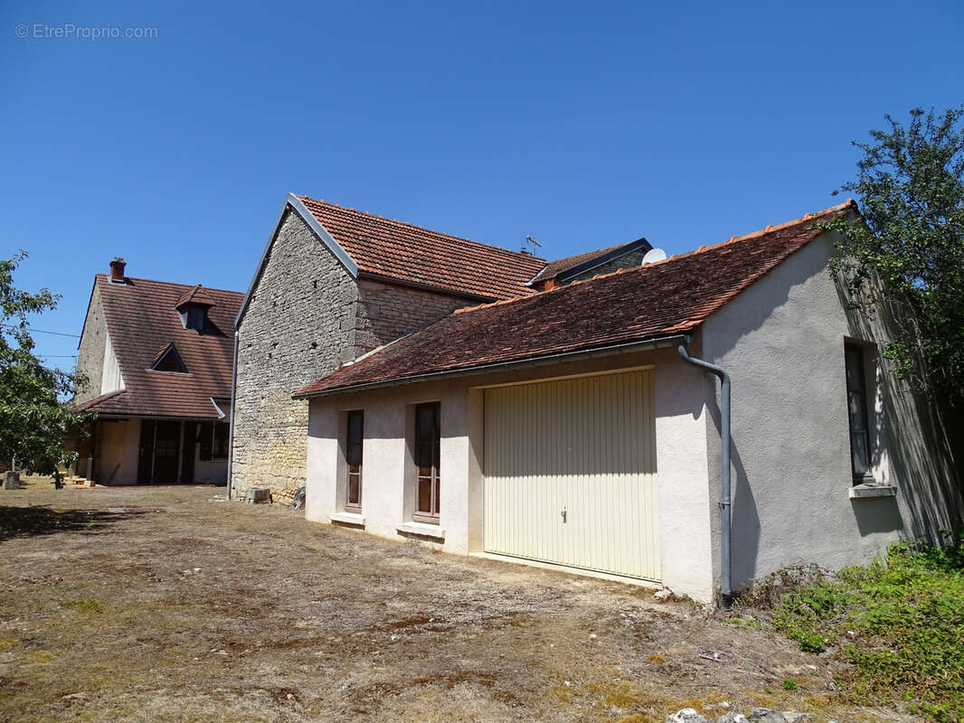 Maison à AMPILLY-LE-SEC
