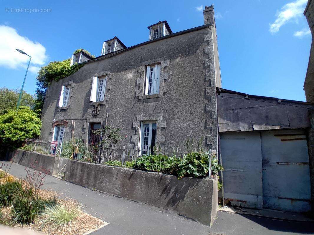 Maison à SAINT-POL-DE-LEON