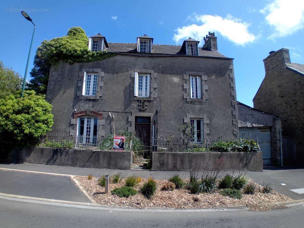 Maison à SAINT-POL-DE-LEON