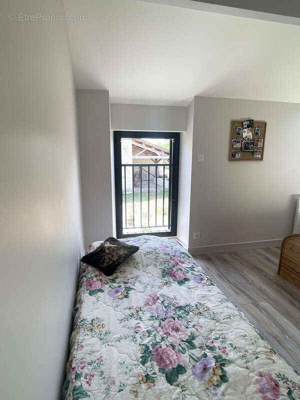 Maison à SAINT-GENEST-D&#039;AMBIERE