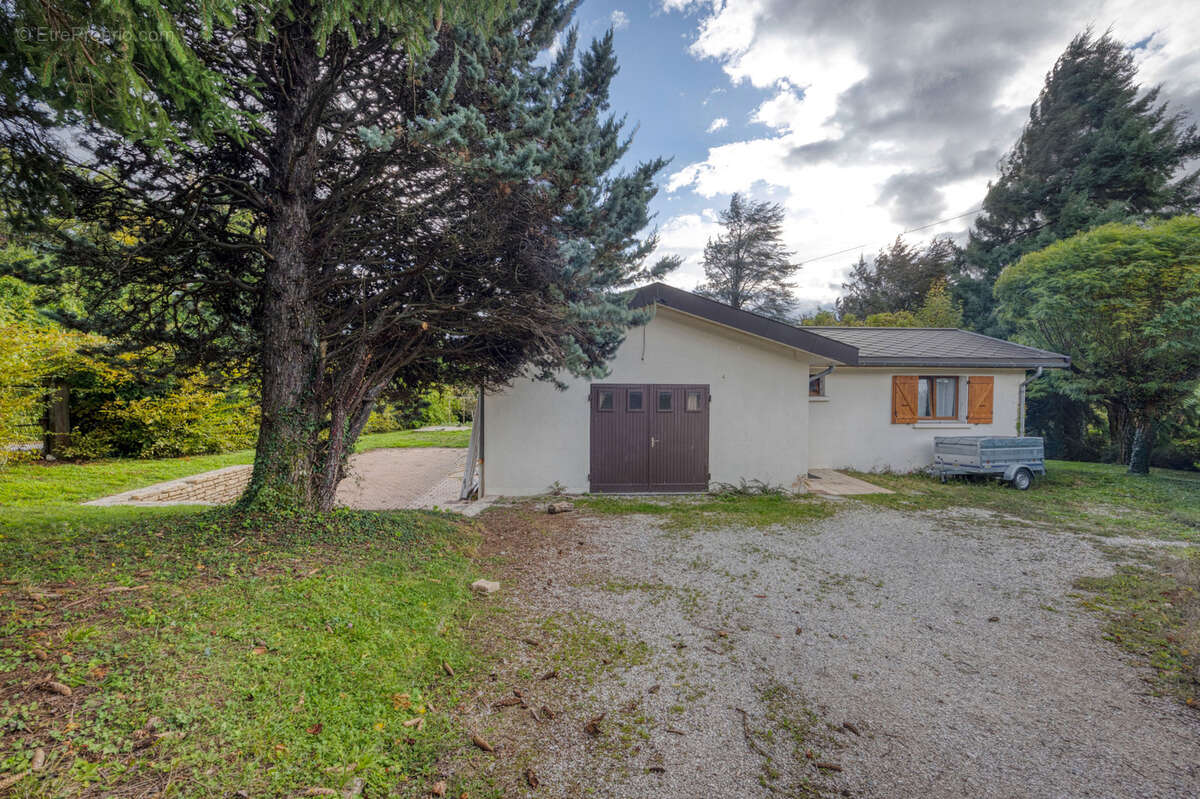 Maison à SAINT-MARTIN-D&#039;URIAGE