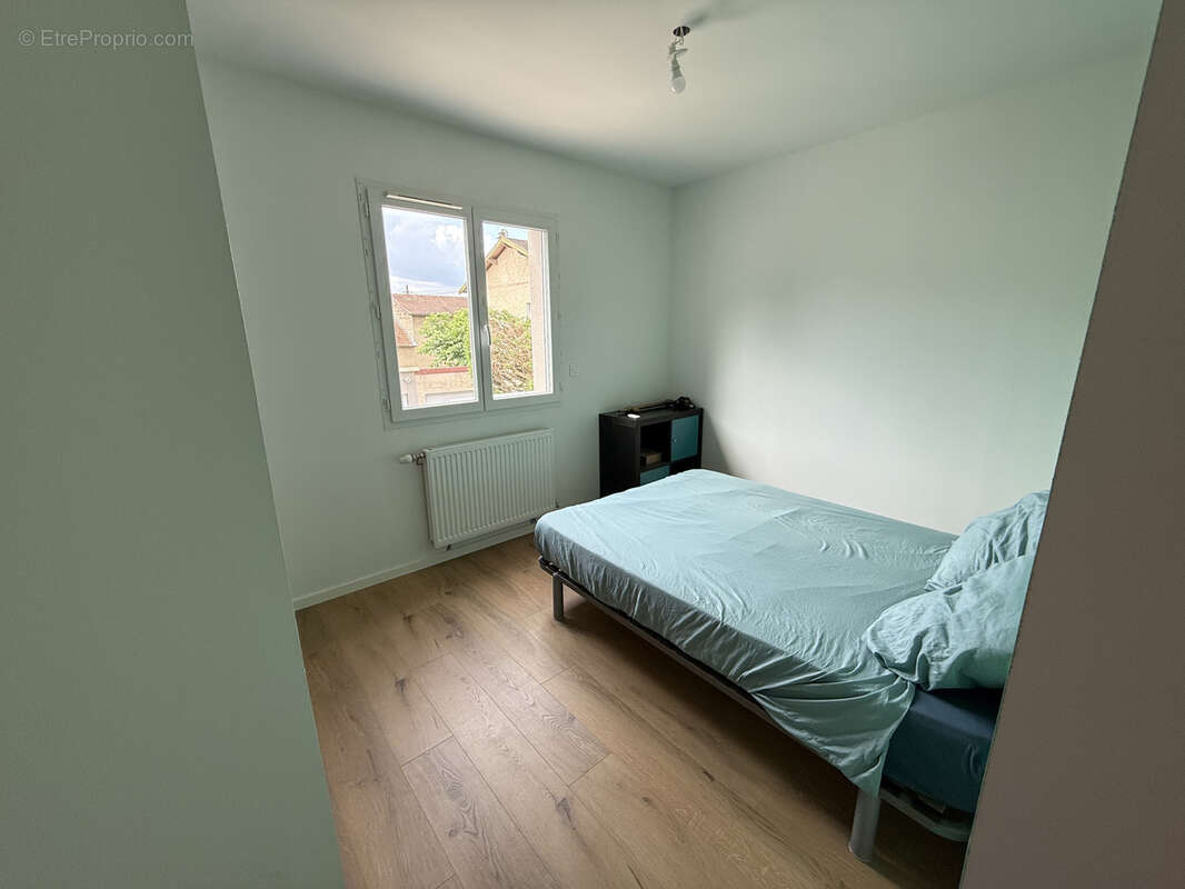 Maison à SAINT-ROMAIN-DE-JALIONAS