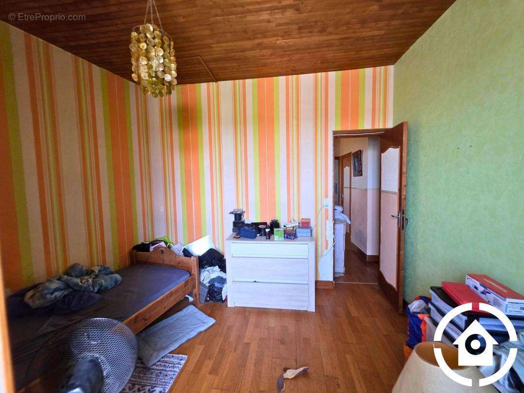 Appartement à RUELLE-SUR-TOUVRE