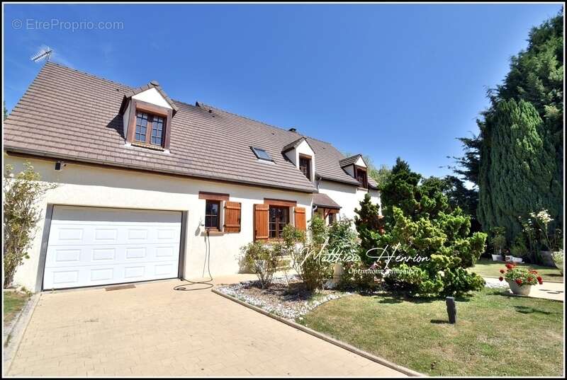 Maison à PACY-SUR-EURE