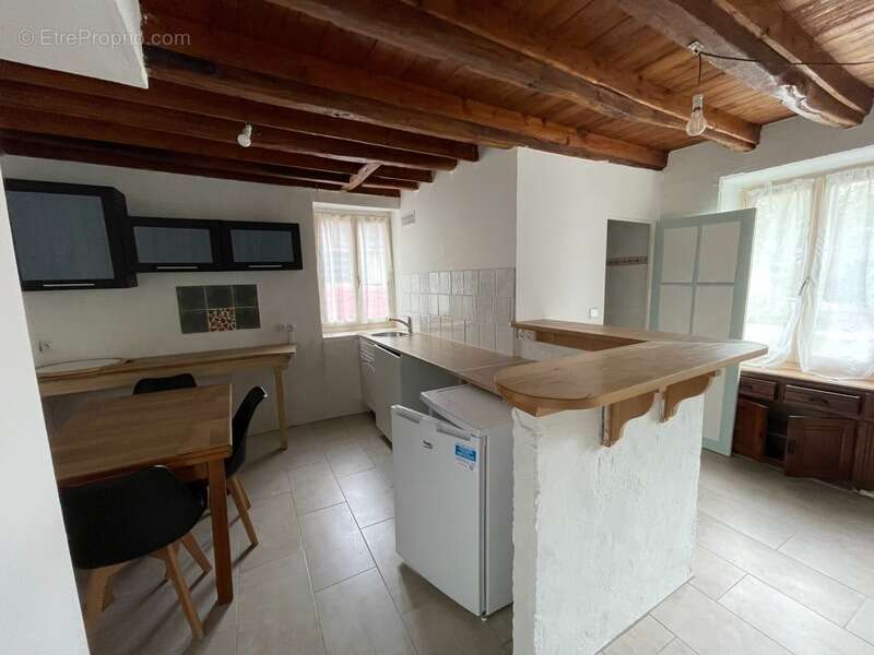 Maison à ARNAC-LA-POSTE