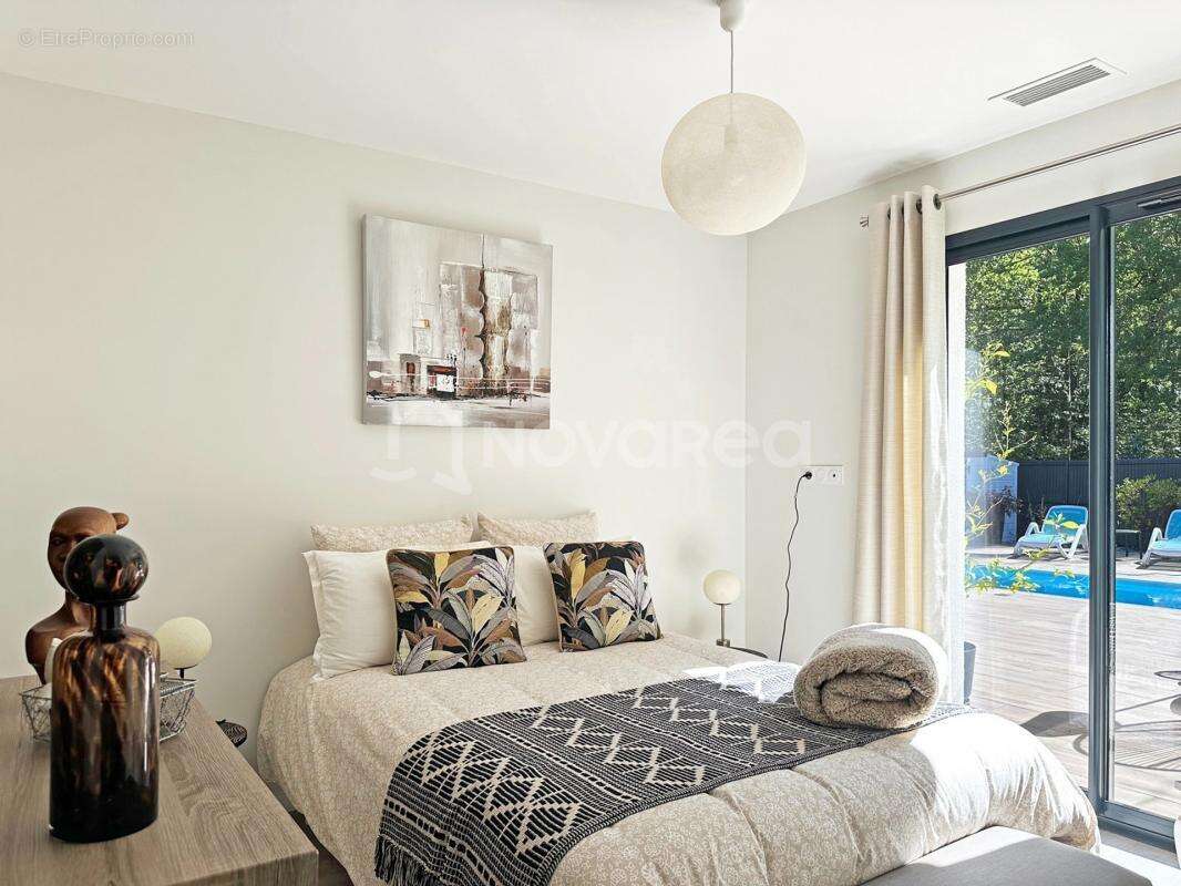 Maison à BENESSE-MAREMNE