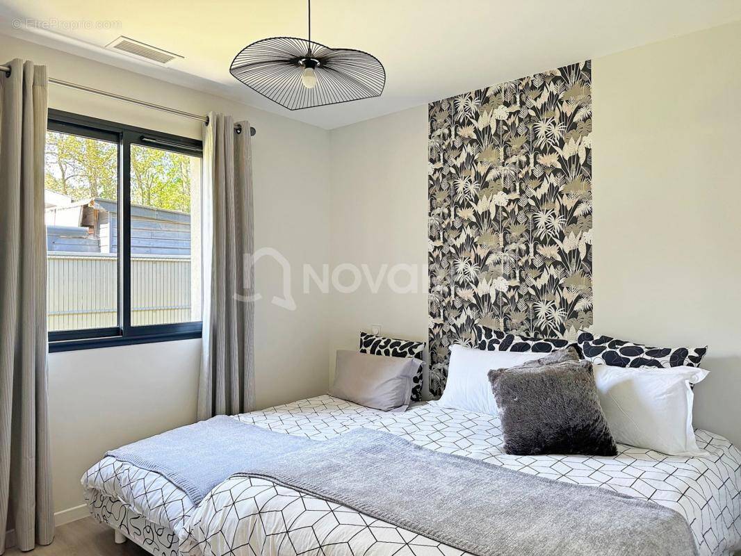 Maison à BENESSE-MAREMNE