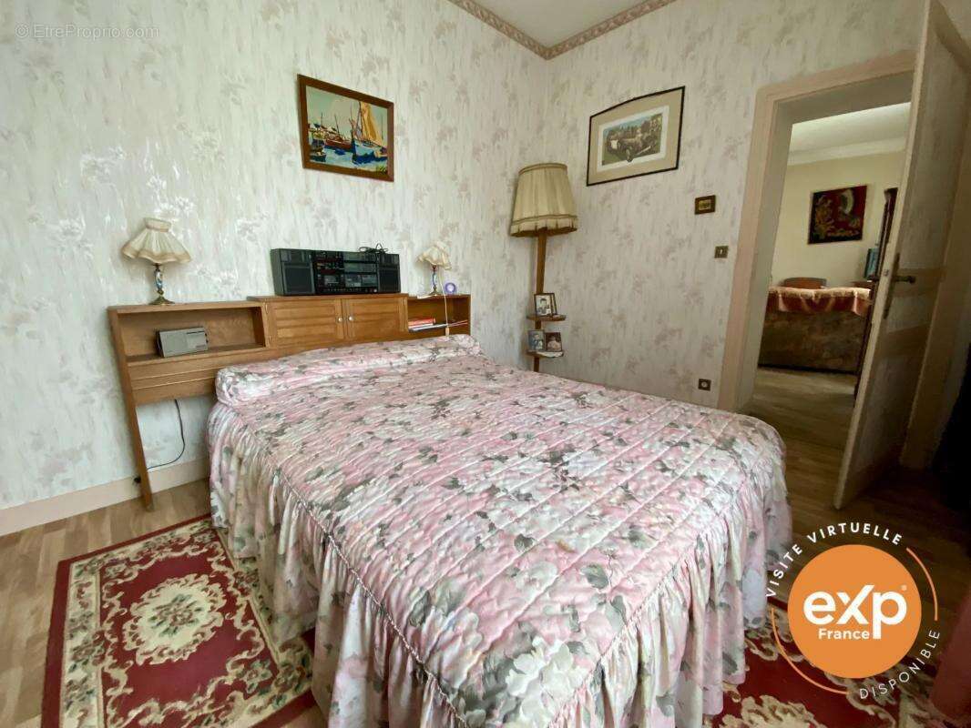 Maison à SAINT-JEAN-SAINT-GERMAIN