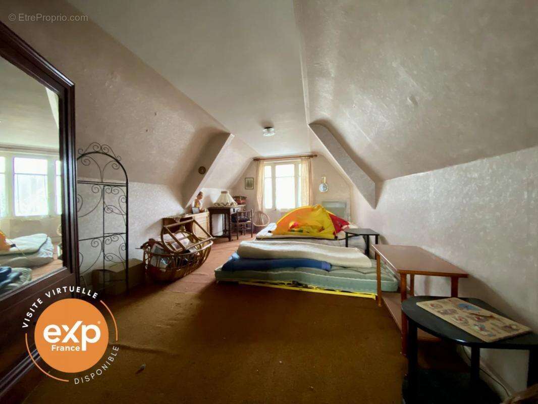 Maison à SAINT-JEAN-SAINT-GERMAIN