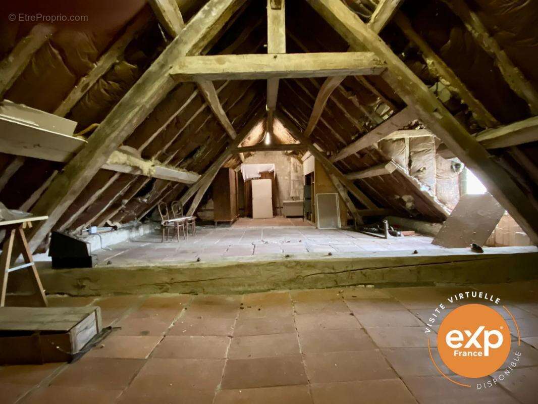 Maison à SAINT-JEAN-SAINT-GERMAIN