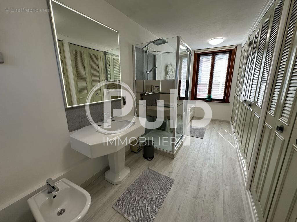 Maison à BRUAY-LA-BUISSIERE