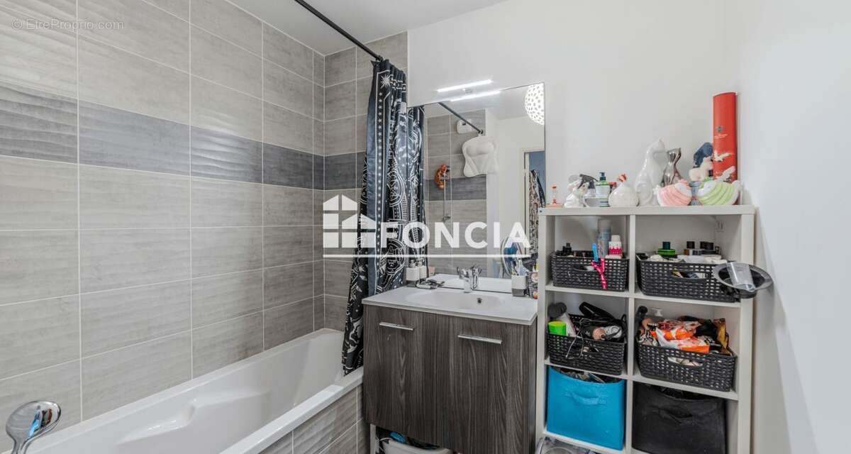 Appartement à VENISSIEUX