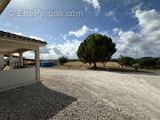Maison à SAINT-QUENTIN-DE-CHALAIS