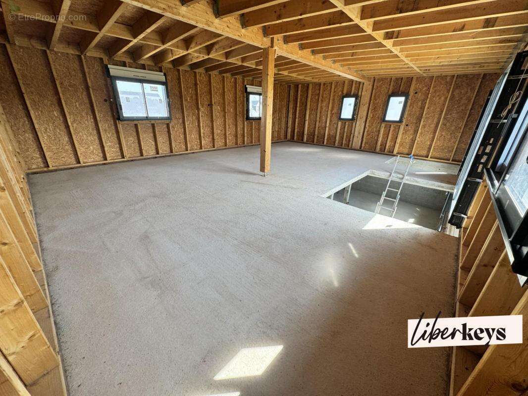 Maison à SAINT-AMAND-LONGPRE