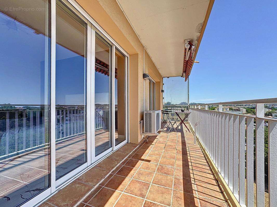 Appartement à FREJUS