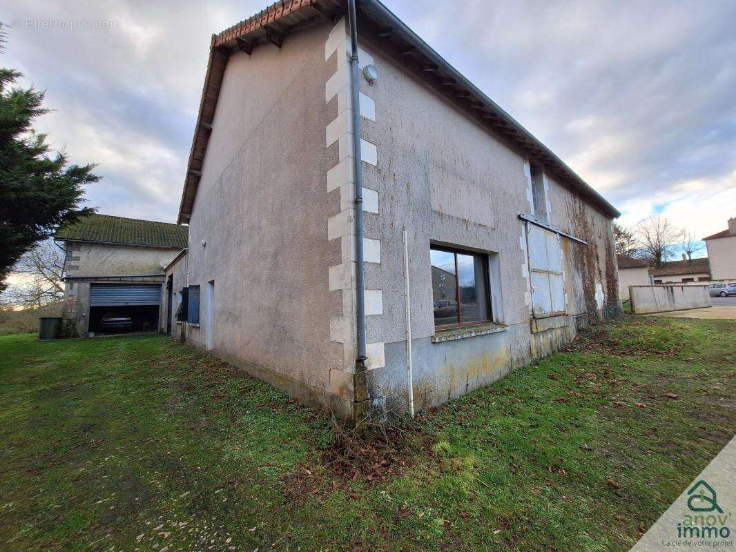 Commerce à VERRIERES