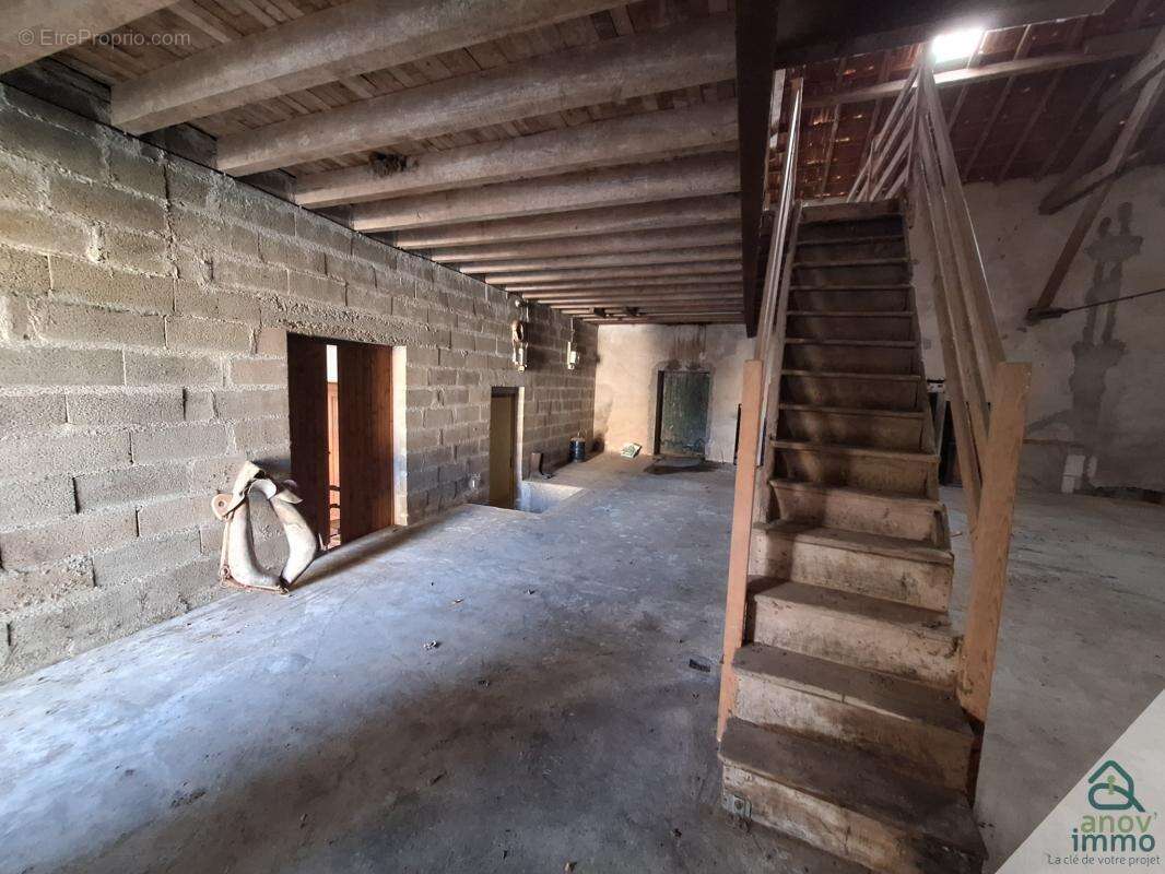 Commerce à VERRIERES