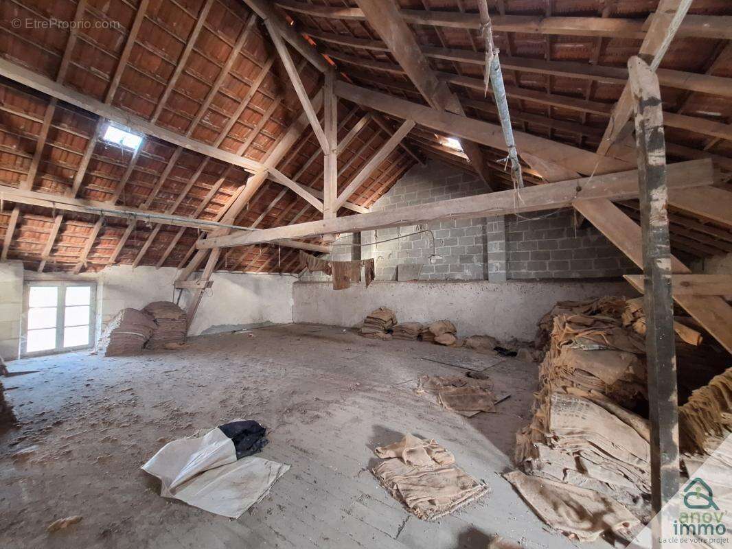 Commerce à VERRIERES