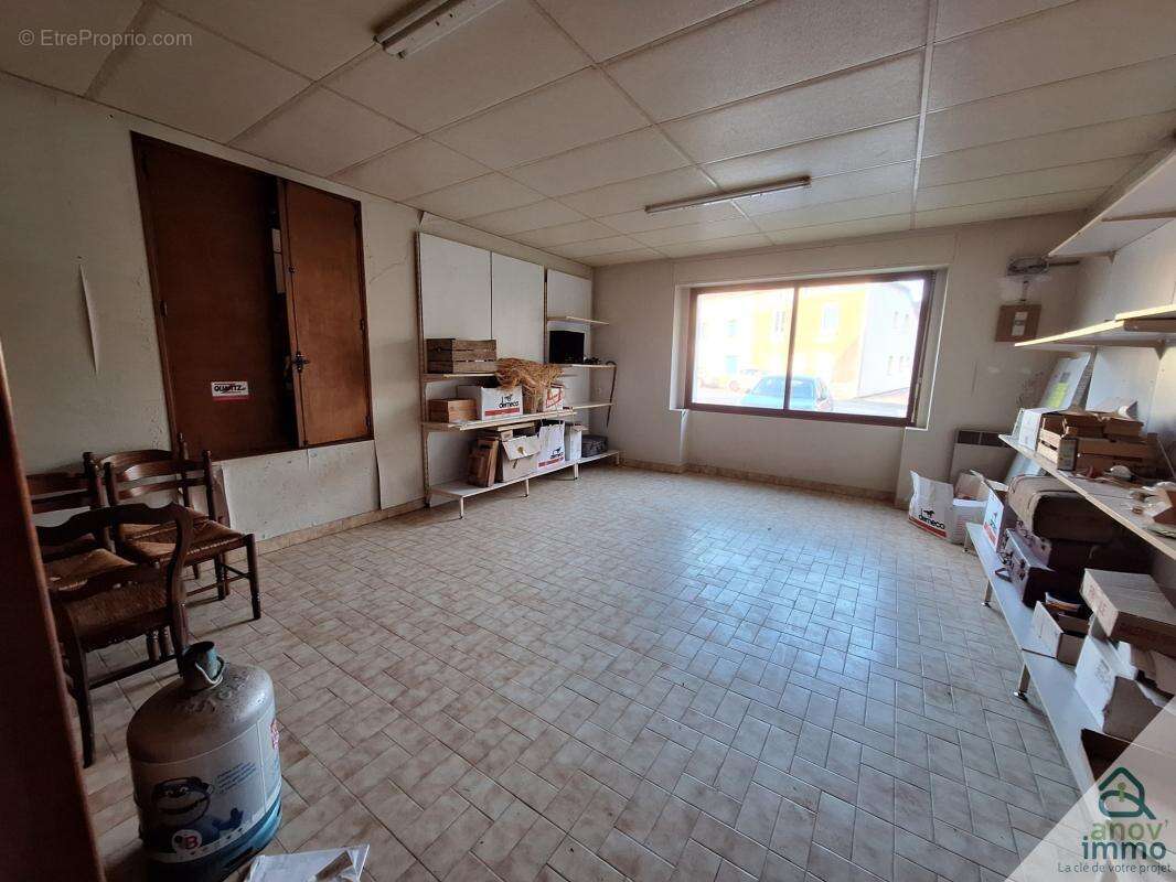 Commerce à VERRIERES