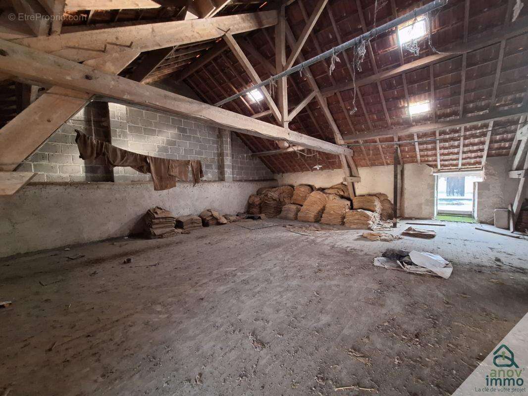 Commerce à VERRIERES