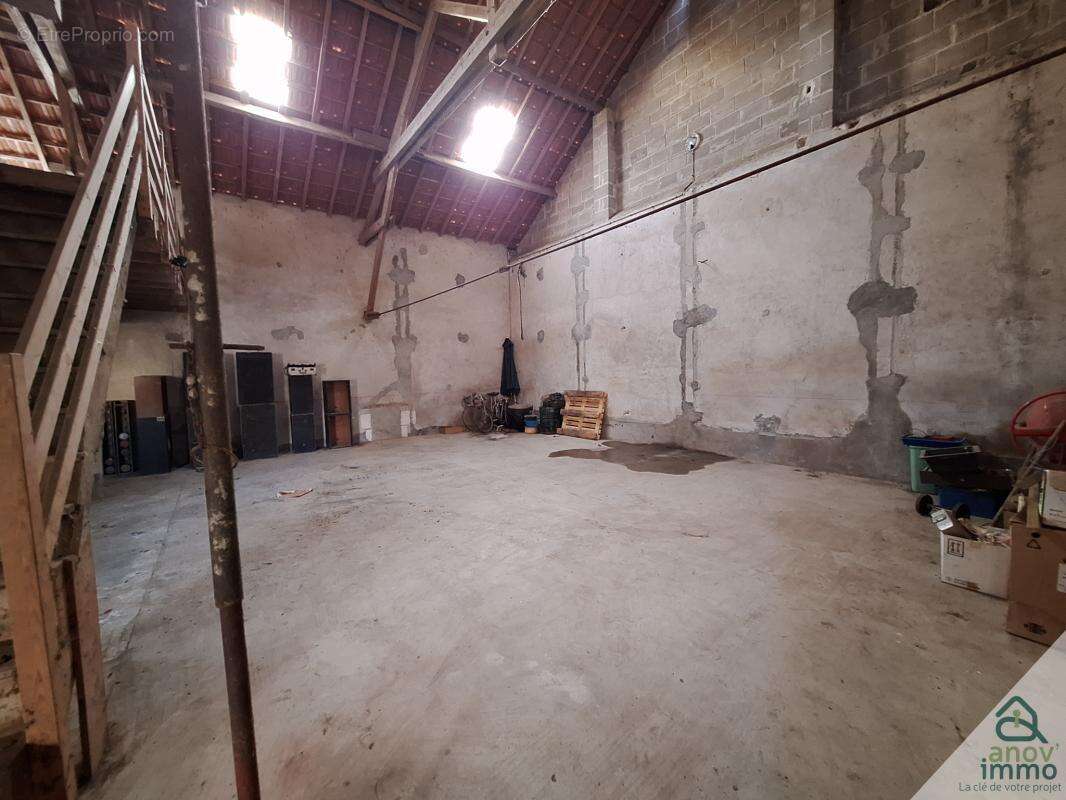 Commerce à VERRIERES