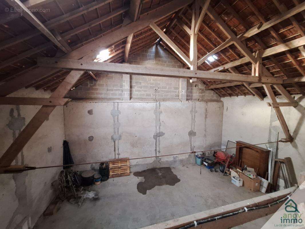 Commerce à VERRIERES