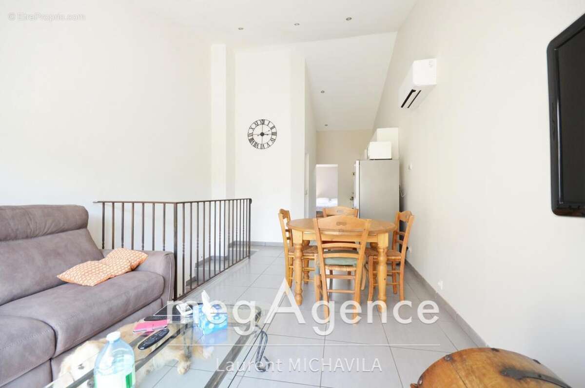 Maison à VILLENEUVE-LES-BEZIERS