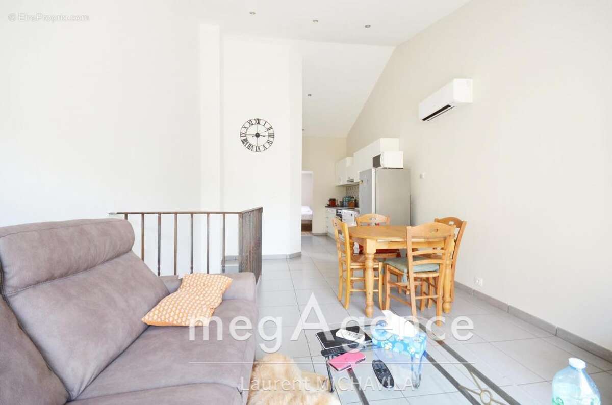 Maison à VILLENEUVE-LES-BEZIERS