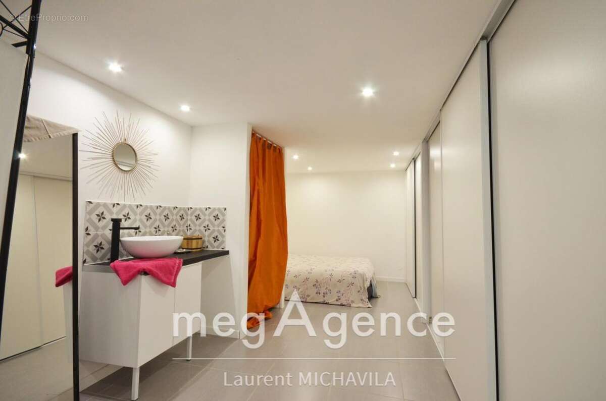 Maison à VILLENEUVE-LES-BEZIERS