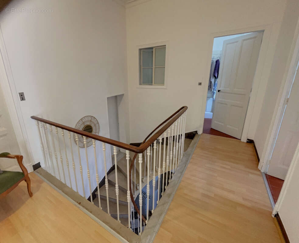 Maison à CANAULES-ET-ARGENTIERES