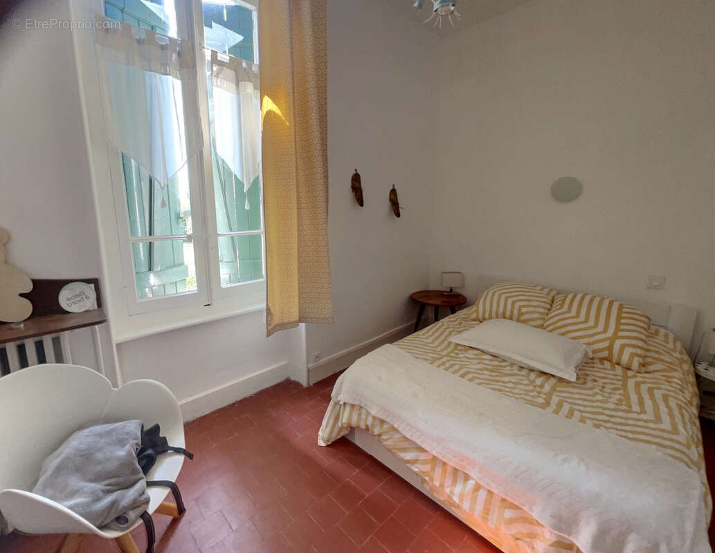 Maison à CANAULES-ET-ARGENTIERES