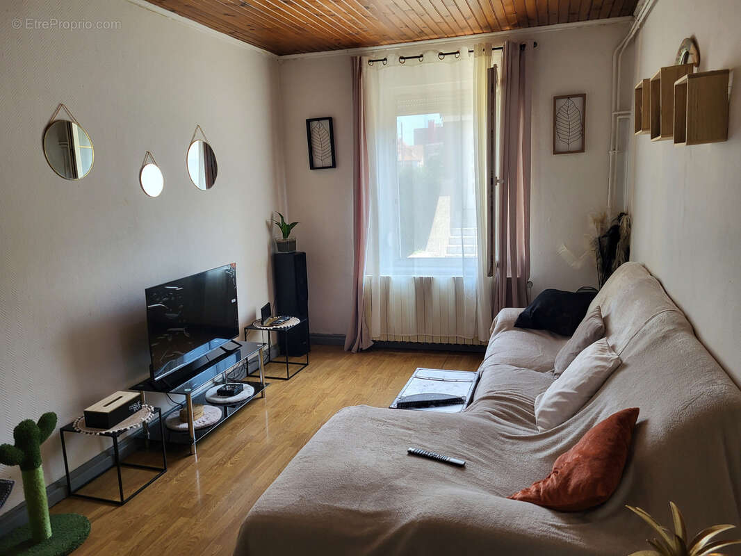 Appartement à AMNEVILLE