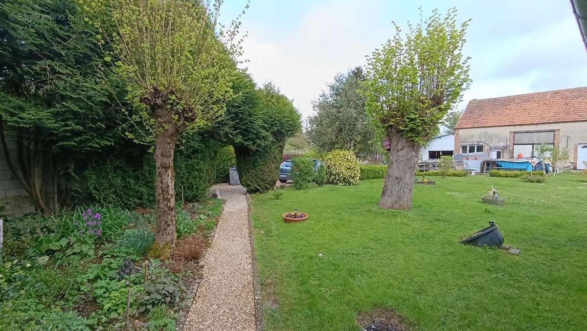 Maison à MOEURS-VERDEY