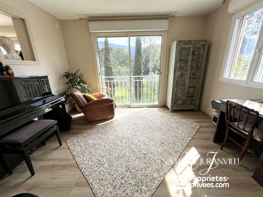 Maison à LAROQUE-DES-ALBERES